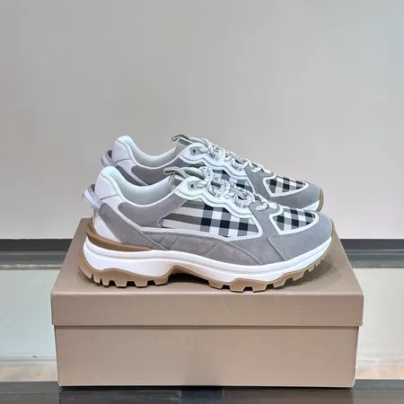 バーバリー ス スニーカー