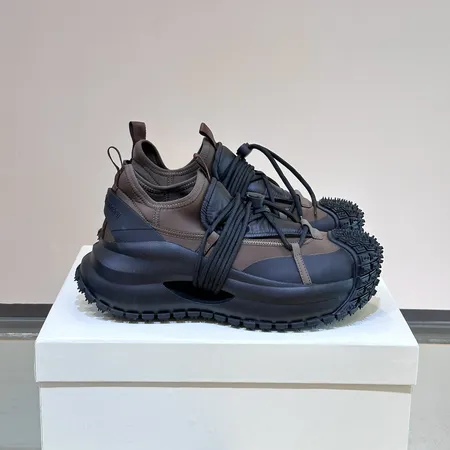 アルマーニ スニーカー