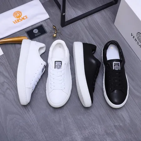 ヴェルサーチ カジュアルシューズ