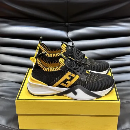 フェンディ スニーカー