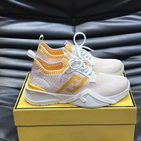 フェンディ スニーカー