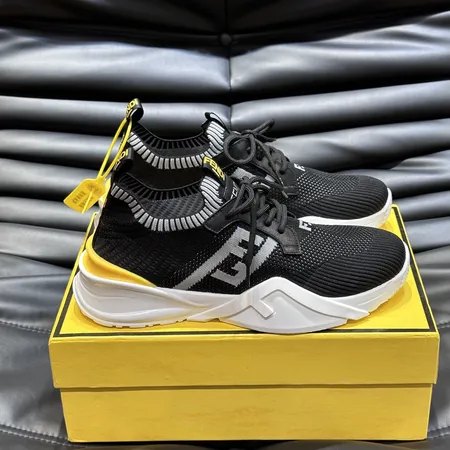 フェンディ スニーカー