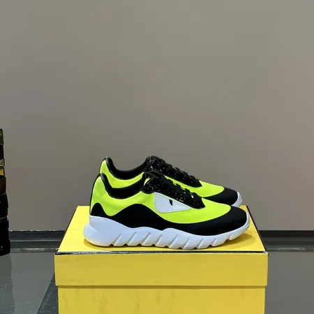 フェンディ スニーカー