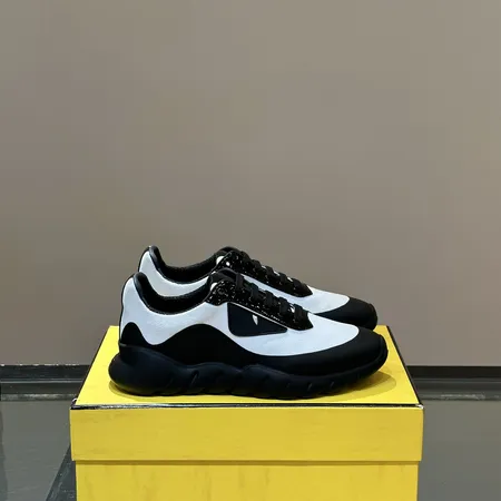 フェンディ スニーカー