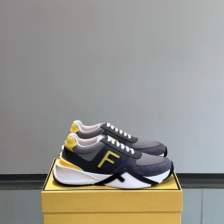フェンディ スニーカー