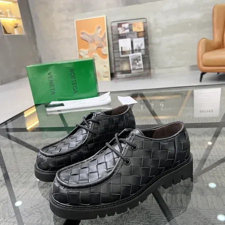 ボッテガ ヴェネタ ビジネスシューズ