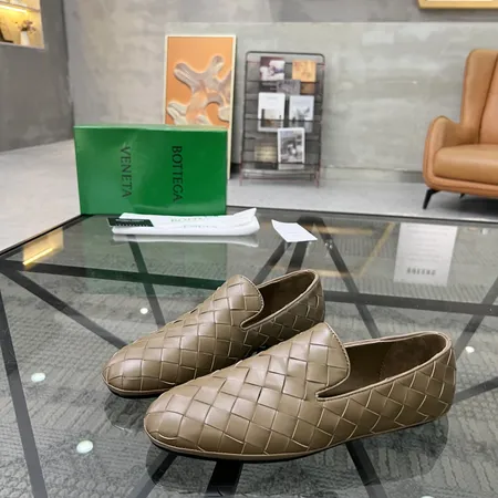 ボッテガ ヴェネタ カジュアルシューズ