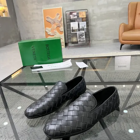 ボッテガ ヴェネタ カジュアルシューズ