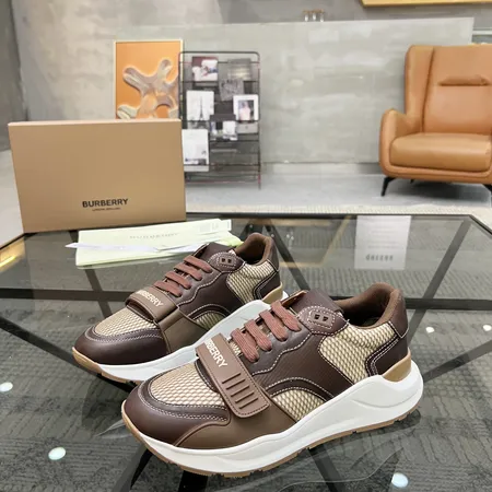 バーバリー ス スニーカー