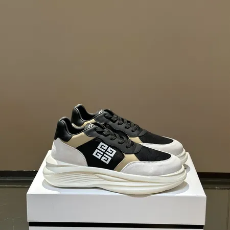 ジバンシィ スニーカー