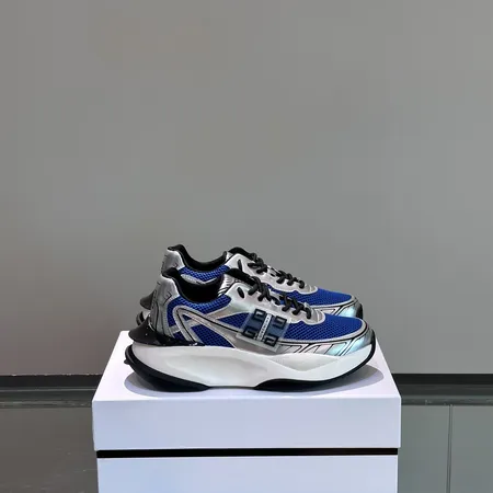 ジバンシィ スニーカー