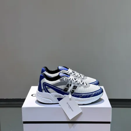 ジバンシィ スニーカー