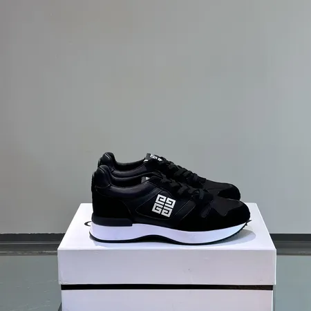 ジバンシィ スニーカー