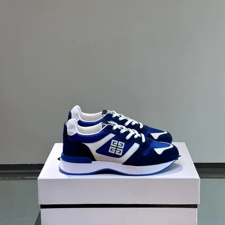 ジバンシィ スニーカー