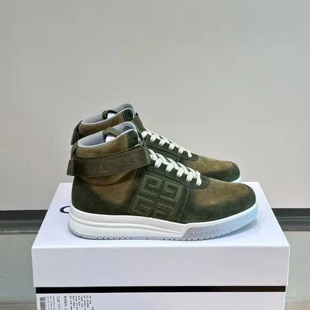 ジバンシィ スニーカー