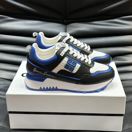 ジバンシィ スニーカー