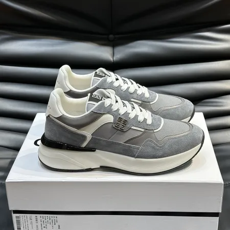 ジバンシィ スニーカー