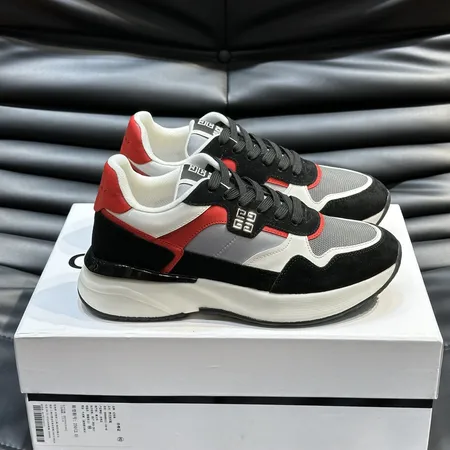 ジバンシィ スニーカー