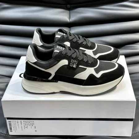 ジバンシィ スニーカー