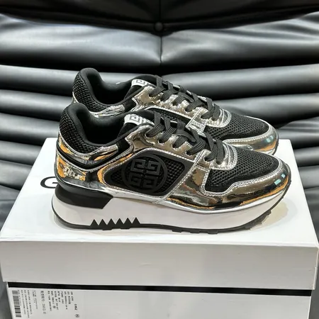 ジバンシィ スニーカー