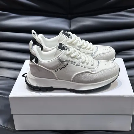 ジバンシィ スニーカー