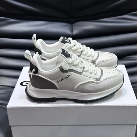 ジバンシィ スニーカー