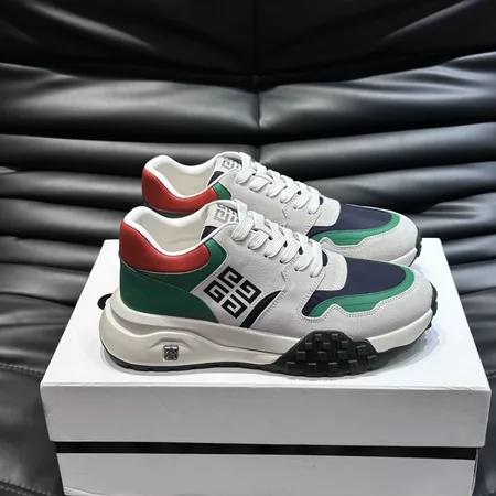 ジバンシィ スニーカー