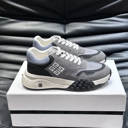 ジバンシィ スニーカー