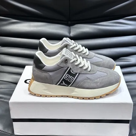 ジバンシィ スニーカー