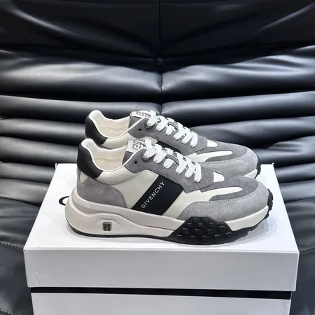 ジバンシィ スニーカー