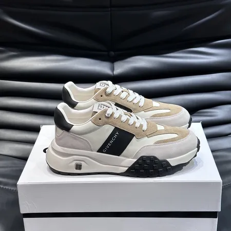 ジバンシィ スニーカー