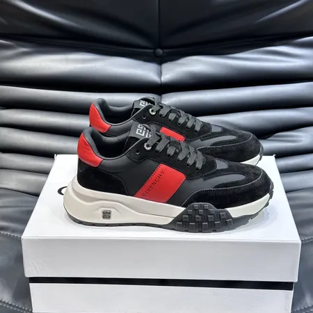 ジバンシィ スニーカー