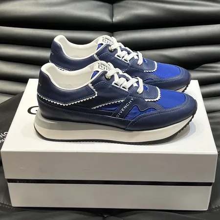 ジバンシィ スニーカー