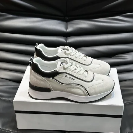 ジバンシィ スニーカー