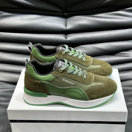 ジバンシィ スニーカー