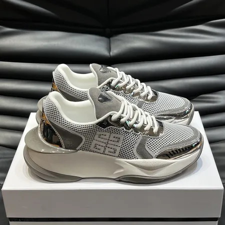 ジバンシィ スニーカー