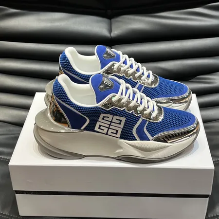 ジバンシィ スニーカー