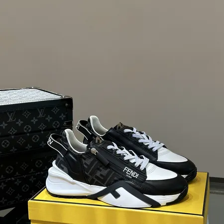 フェンディ スニーカー