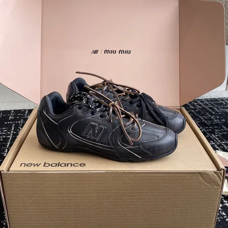 ミュウミュウ スニーカー