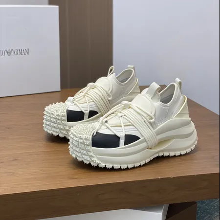 アルマーニ スニーカー