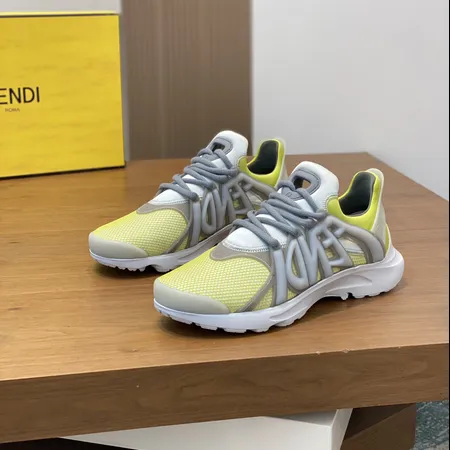 フェンディ スニーカー