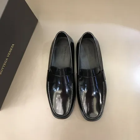 ボッテガ ヴェネタ ビジネスシューズ