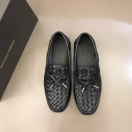 ボッテガ ヴェネタ ビジネスシューズ