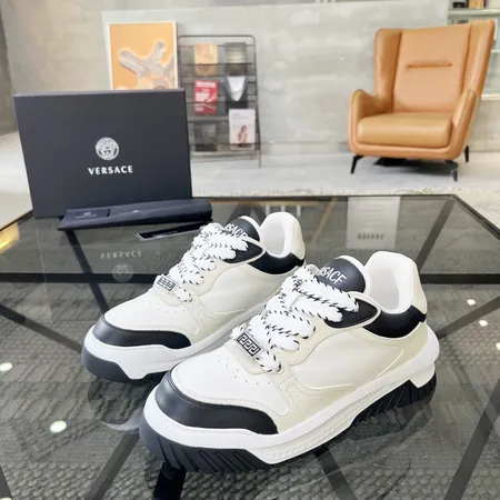 ヴェルサーチ カジュアルシューズ