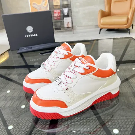 ヴェルサーチ カジュアルシューズ