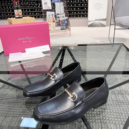 フェラガモ ビジネスシューズ