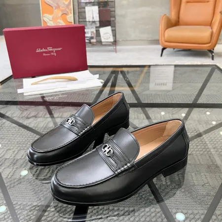 フェラガモ ビジネスシューズ