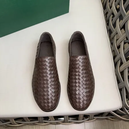 ボッテガ ヴェネタ カジュアルシューズ