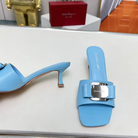 フェラガモ サンダル