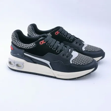 フェラガモ カジュアルシューズ